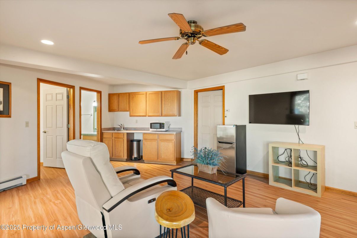 Home Office, Interior, Kitchen, Recessed Lighting, Wood Texture Flooring