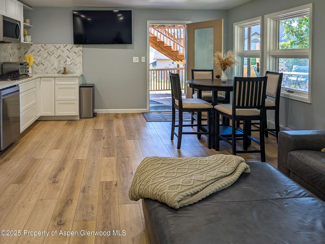 Dining room, Interior, Kitchen, Recessed Lighting, Wood Texture Flooring