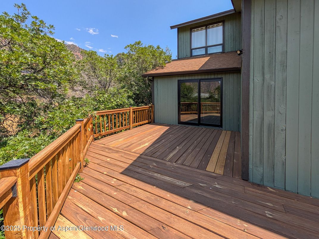 Exterior, Wood Texture Flooring