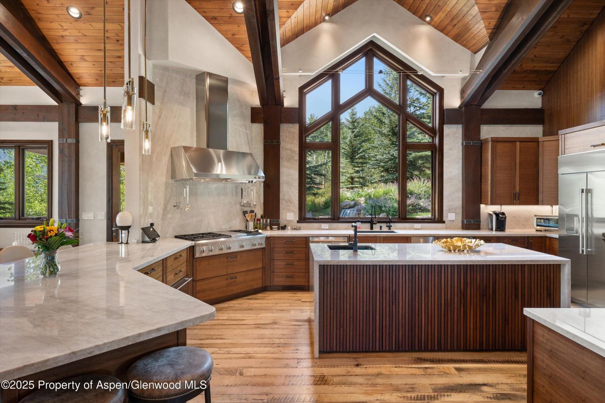 Interior, Kitchen, Pendant Lights, Recessed Lighting, Stainless Steel Appliances, Wooden Beams, Wooden Ceilings, Wood Texture Flooring