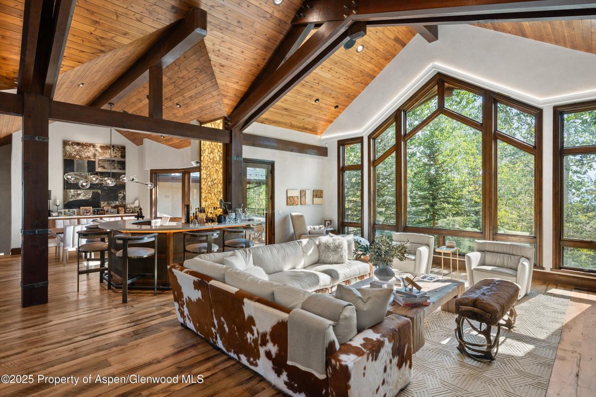 Interior, Living room, Pendant Lights, Recessed Lighting, Wooden Beams, Wooden Ceilings, Wood Texture Flooring
