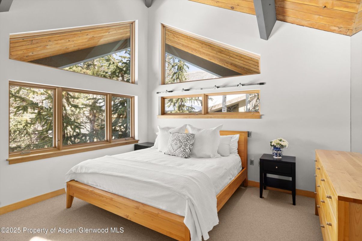 Bedroom, Interior, Wooden Ceilings