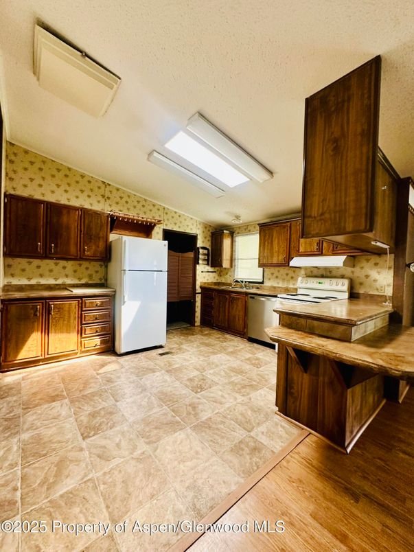 Interior, Kitchen, Wood Texture Flooring