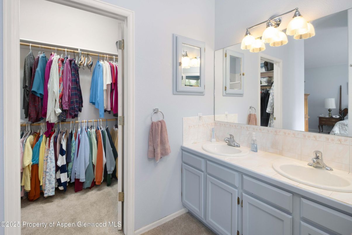Bathroom, Dual Sink Vanities, Interior, Walk-in Closets