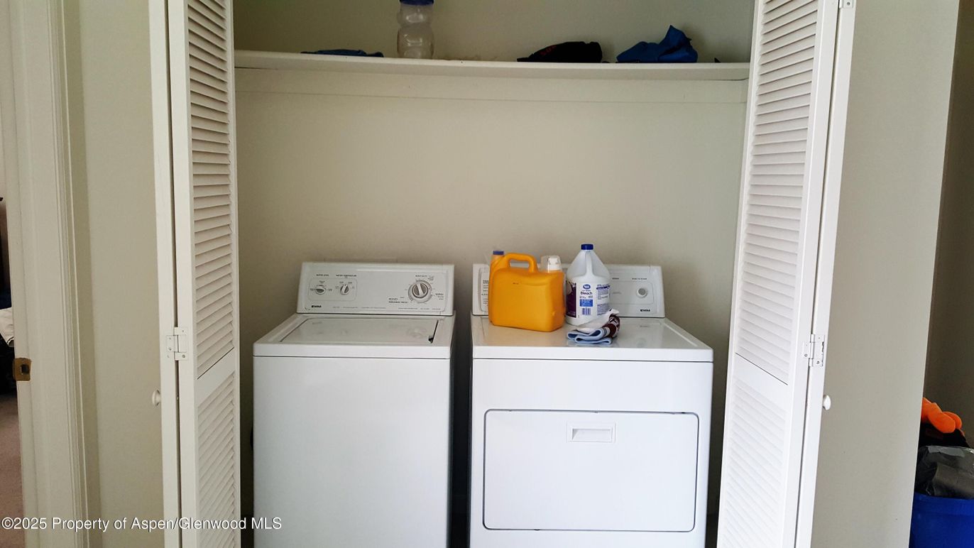 Interior, Utility Closets, Washer