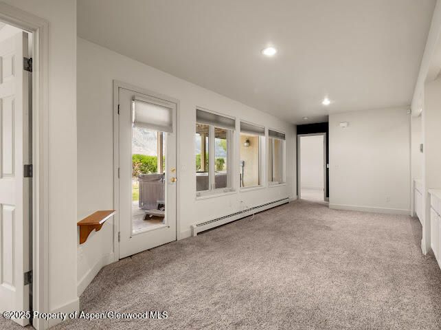 Empty room, Interior, Recessed Lighting