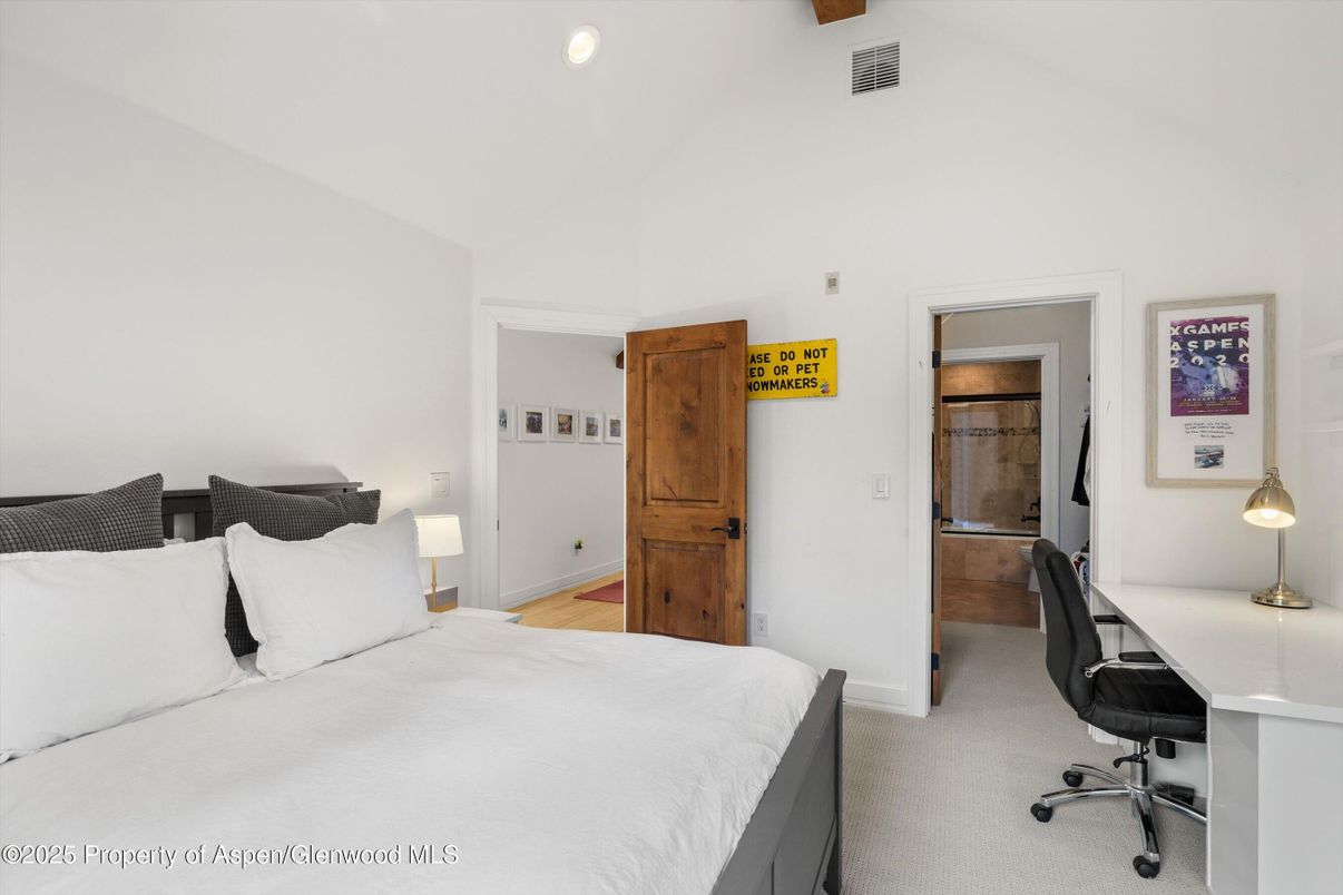 Bedroom, Home Office, Interior, Recessed Lighting