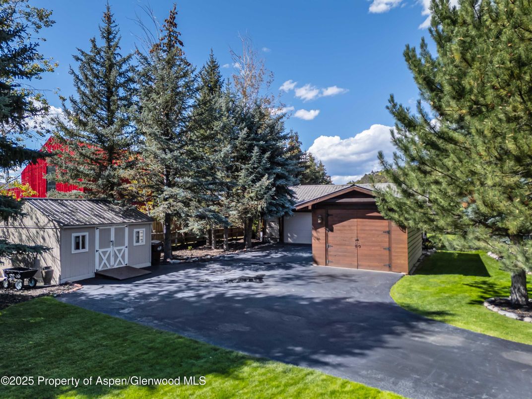 Backyard, Detached Garage, Exterior
