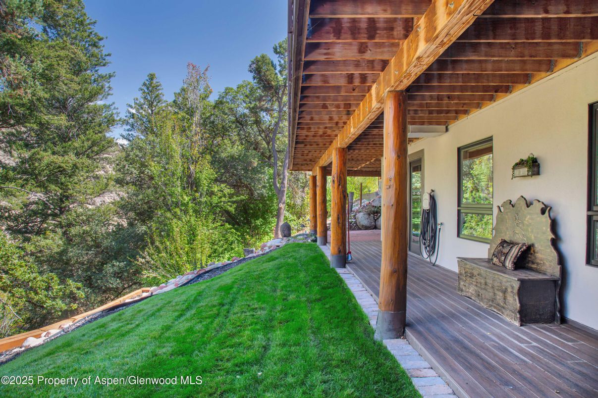 Backyard, Exterior