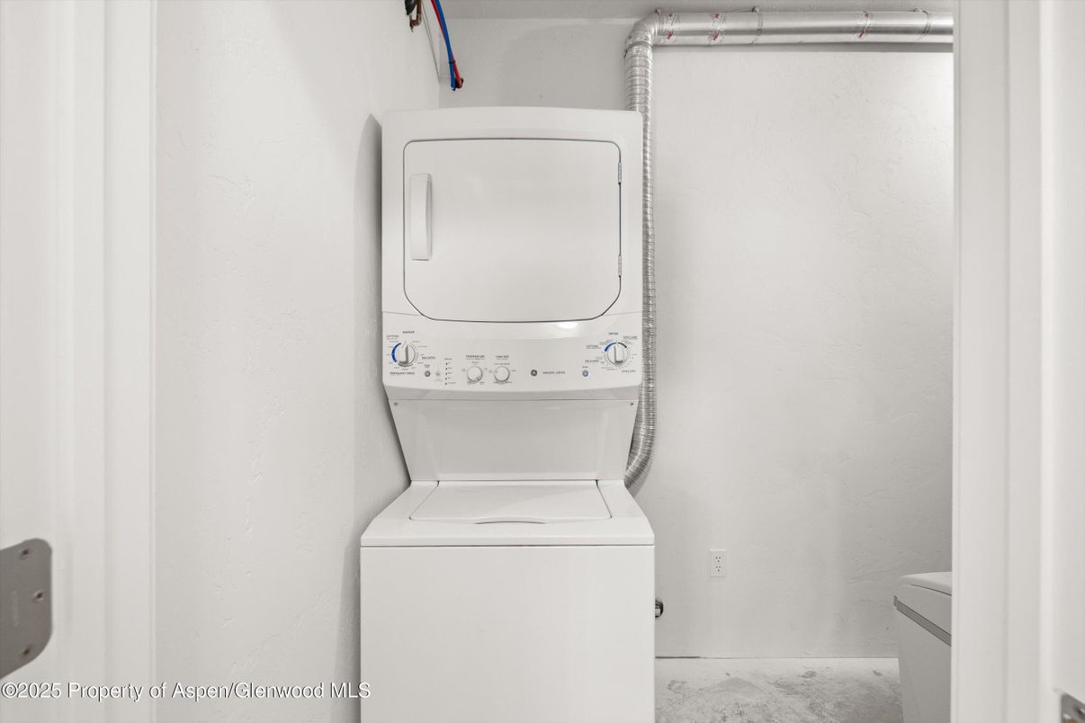 Interior, Utility Closets, Washer