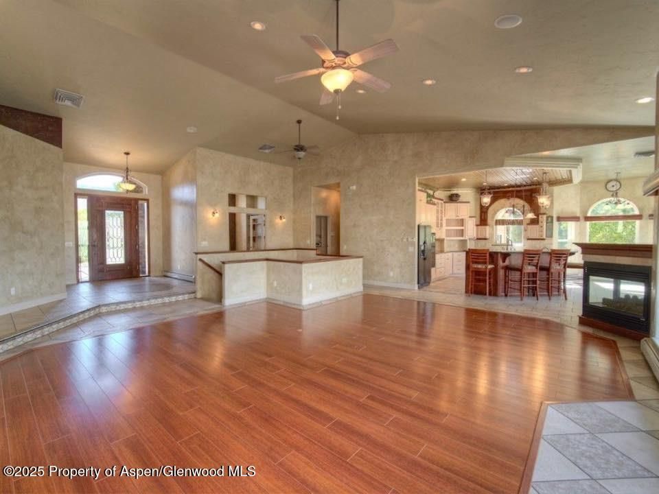 Interior, Pendant Lights, Recessed Lighting, Wood Texture Flooring