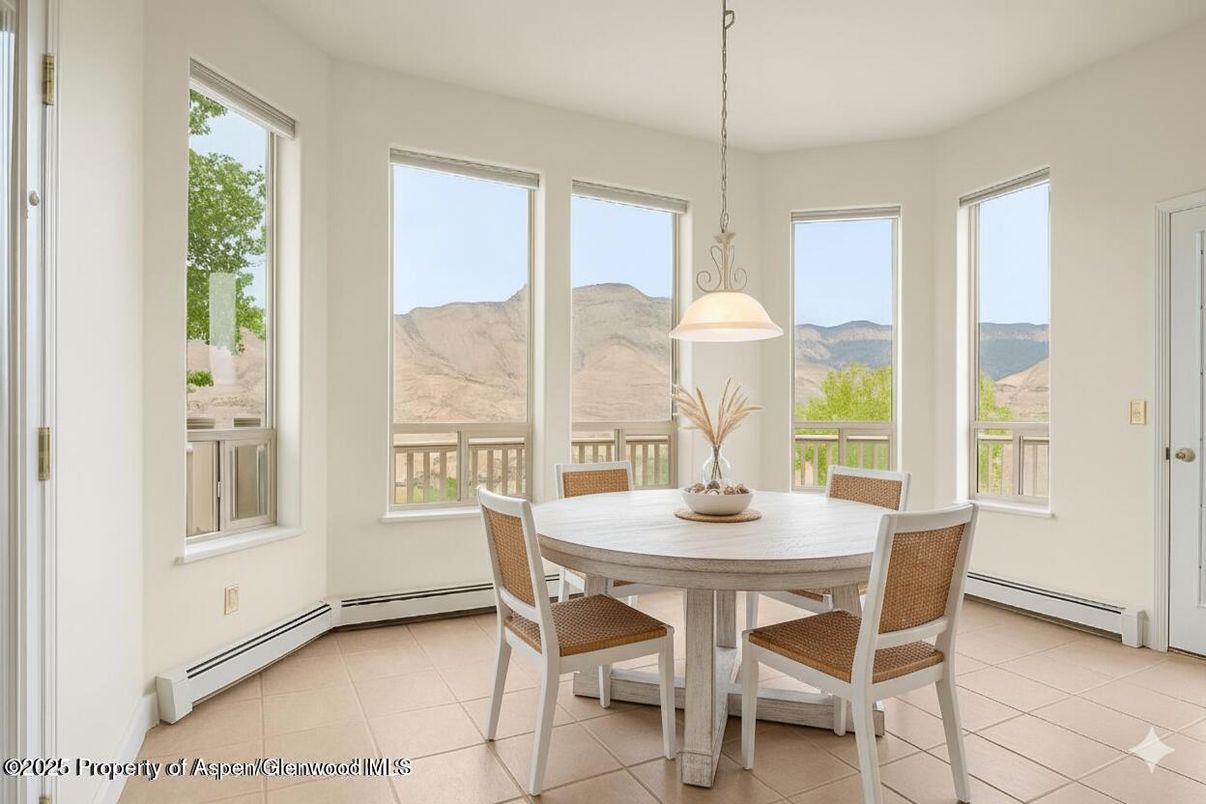 Dining room, Interior, Pendant Lights