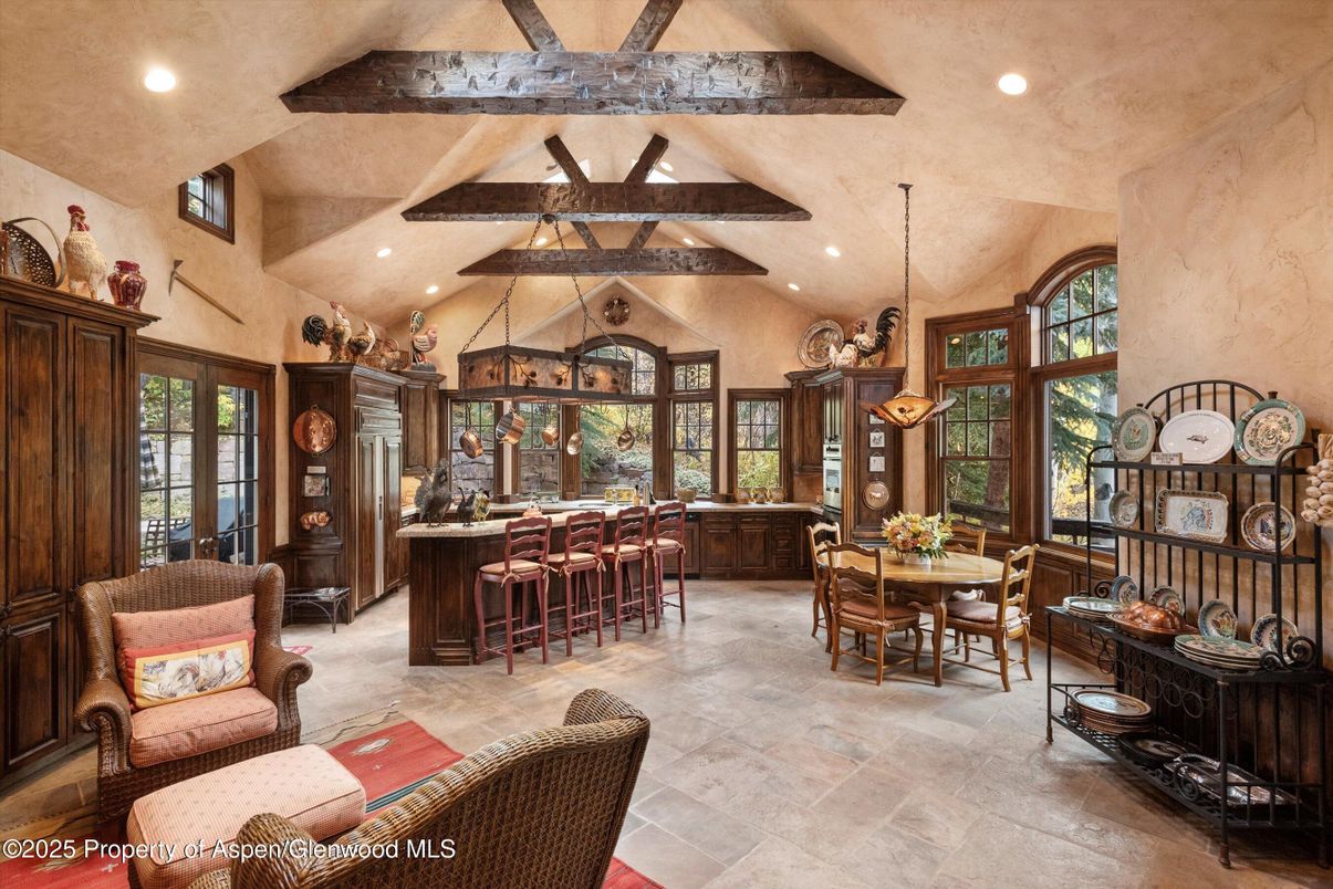 Dining room, Interior, Pendant Lights, Recessed Lighting, Wooden Beams