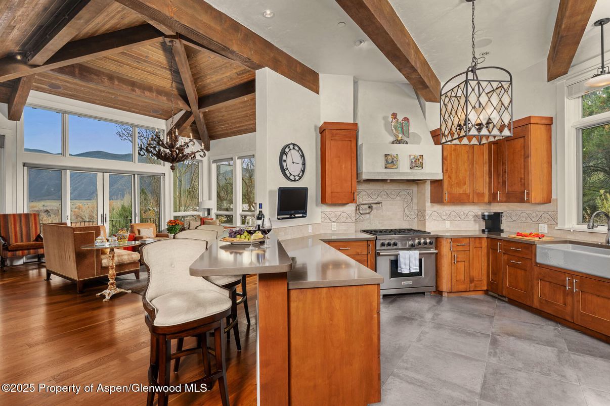 Dining room, Interior, Kitchen, Living room, Pendant Lights, Stainless Steel Appliances, Wooden Beams, Wooden Ceilings, Wood Texture Flooring