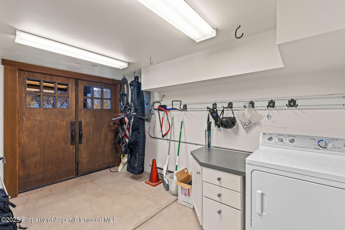 Interior, Utility Closets, Washer
