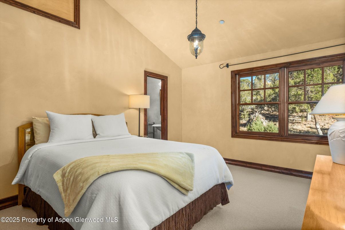 Bedroom, Interior, Pendant Lights