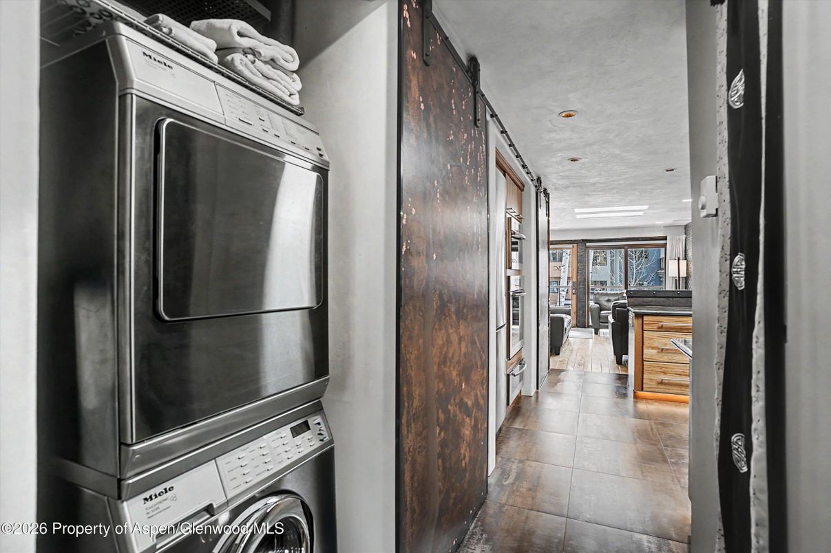 Interior, Recessed Lighting, Washer