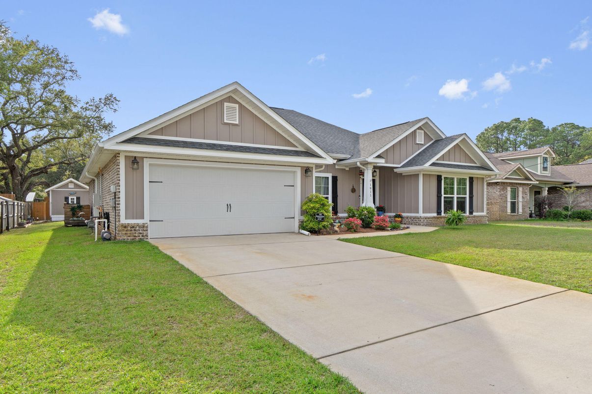 Attached, Exterior, Facade, Brick Facade, Farmhouse