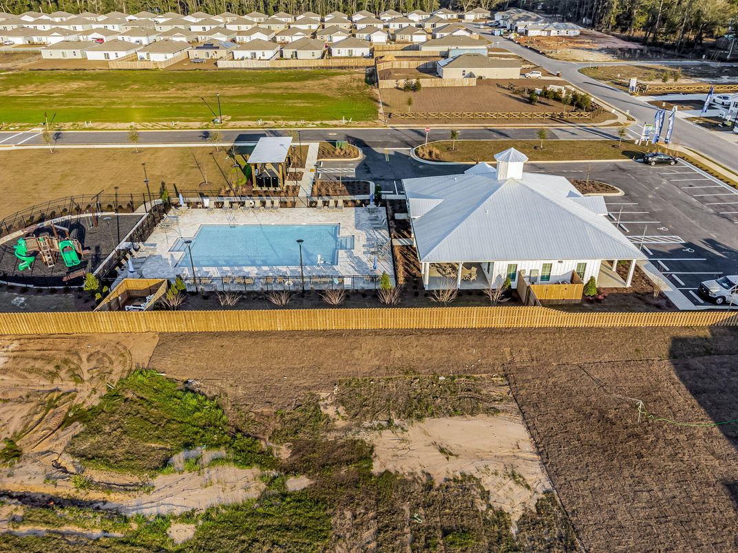 Exterior, Drone