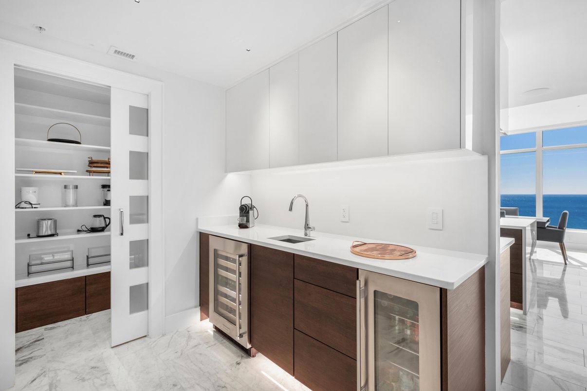 Interior, Kitchen, Marble, Recessed Lighting, Water