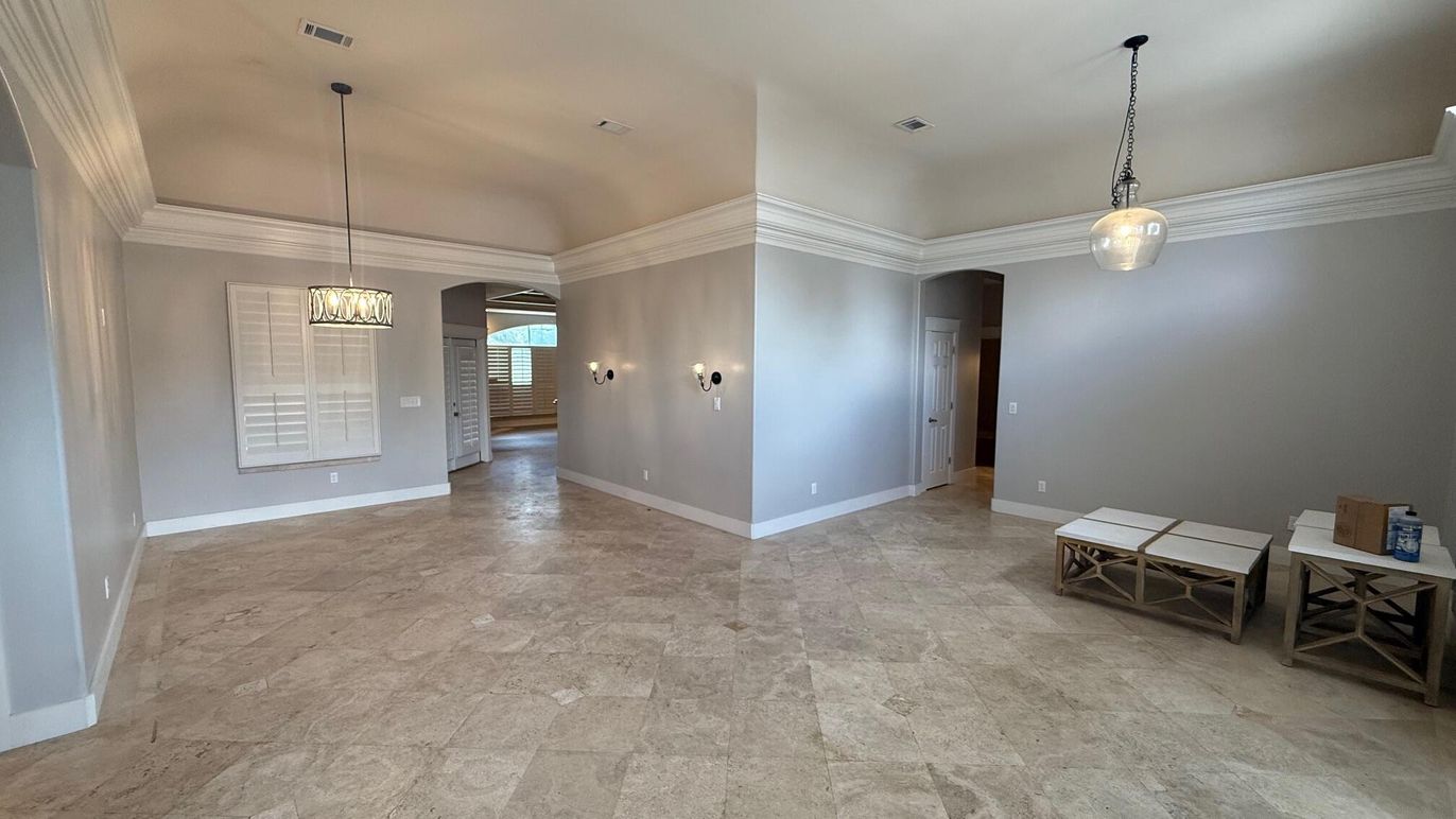 Empty room, Interior, Pendant Lights