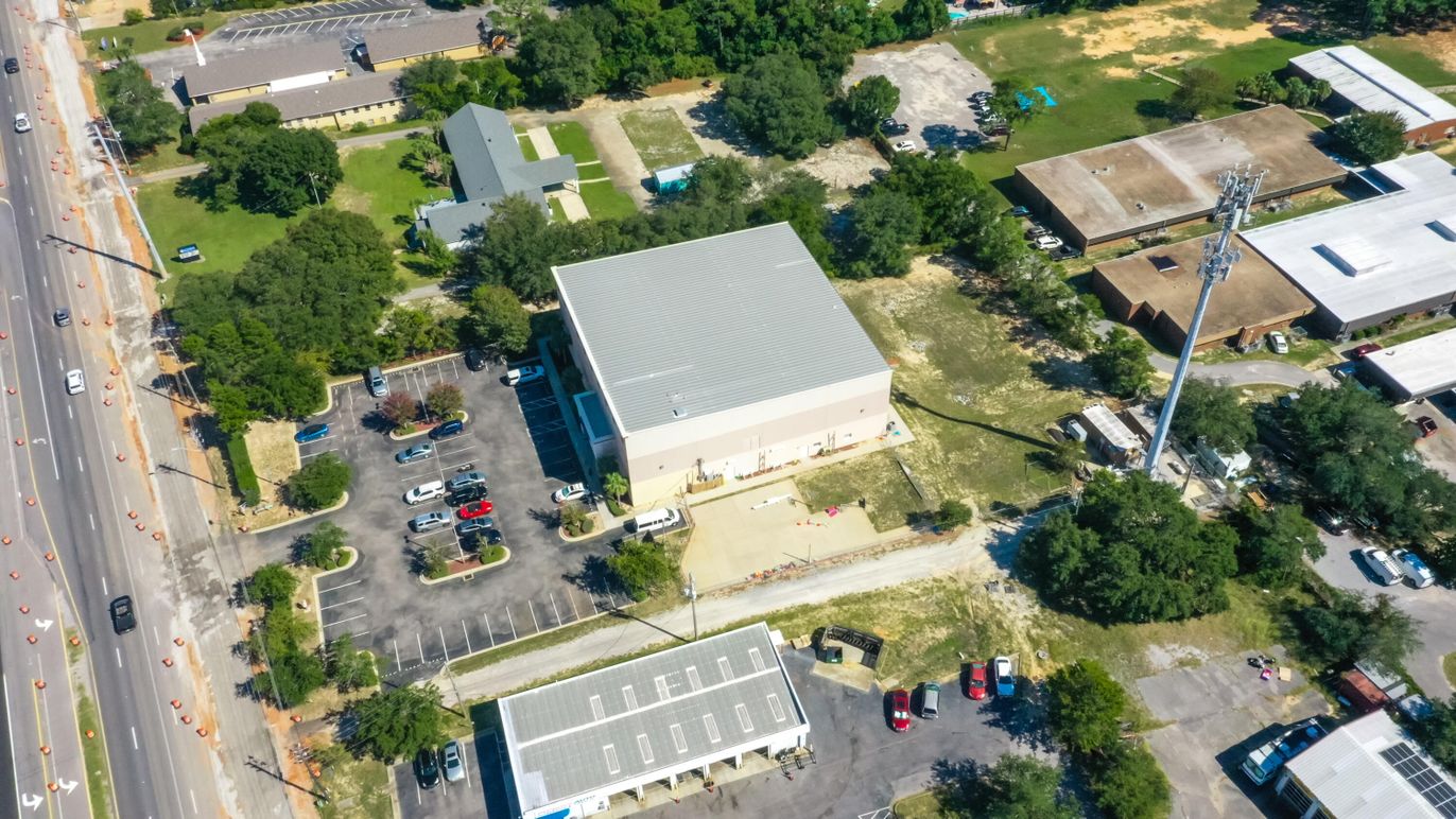Exterior, Drone