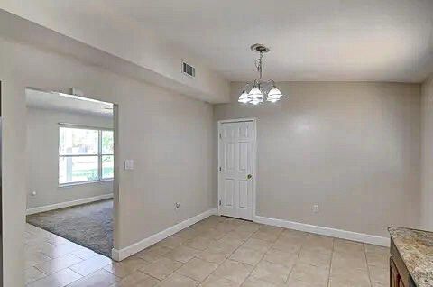 Chandelier, Empty room, Interior, Pendant Lights