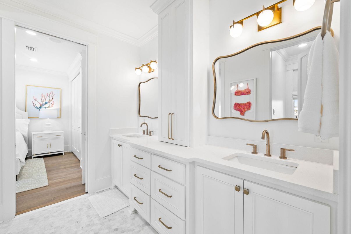 Bathroom, Bedroom, Dual Sink Vanities, Interior, Wood Texture Flooring