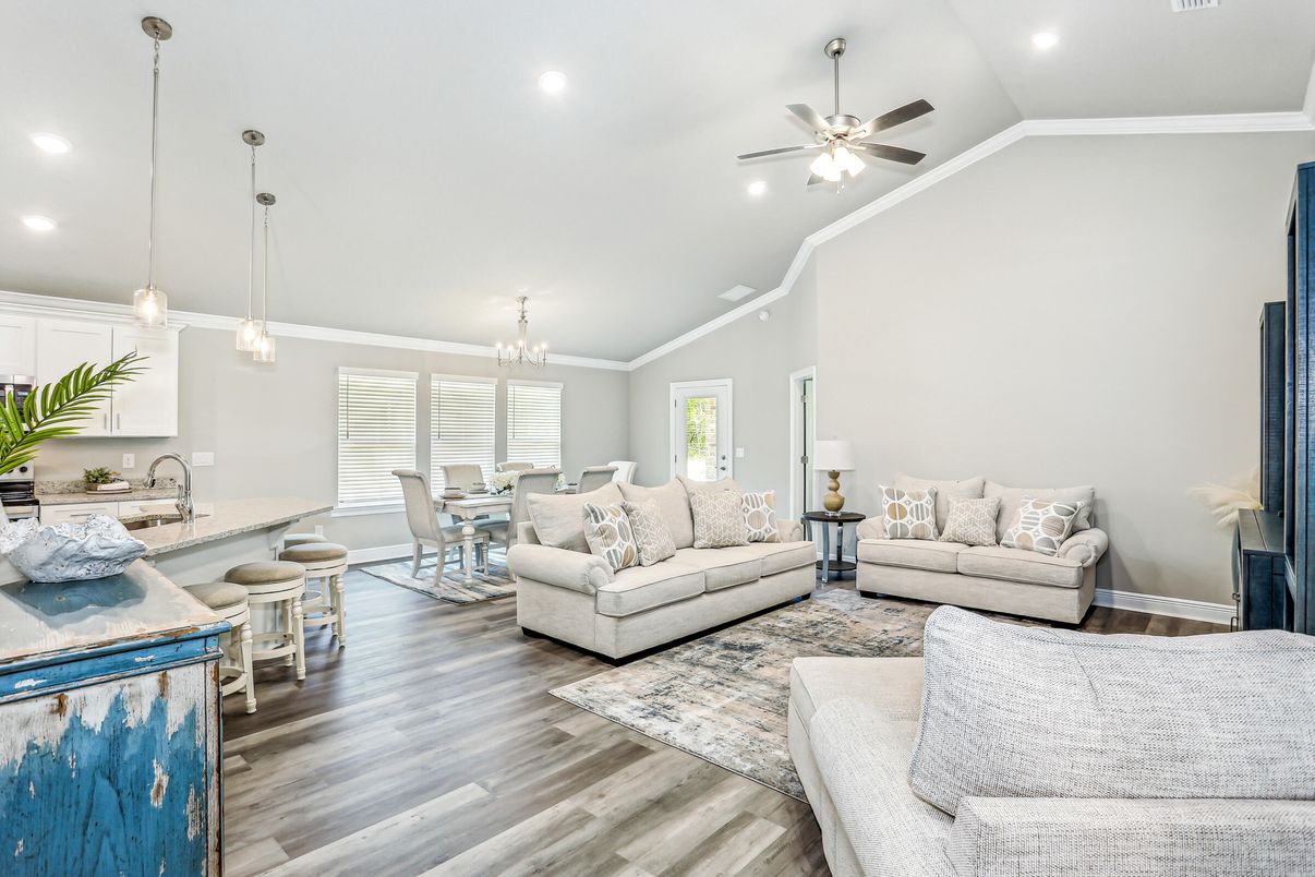 Chandelier, Dining room, Interior, Living room, Pendant Lights, Recessed Lighting, Wood Texture Flooring
