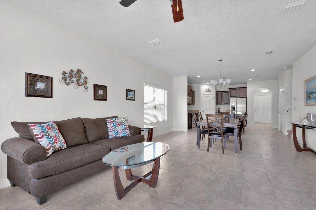 Chandelier, Dining room, Interior, Kitchen, Living room, Recessed Lighting