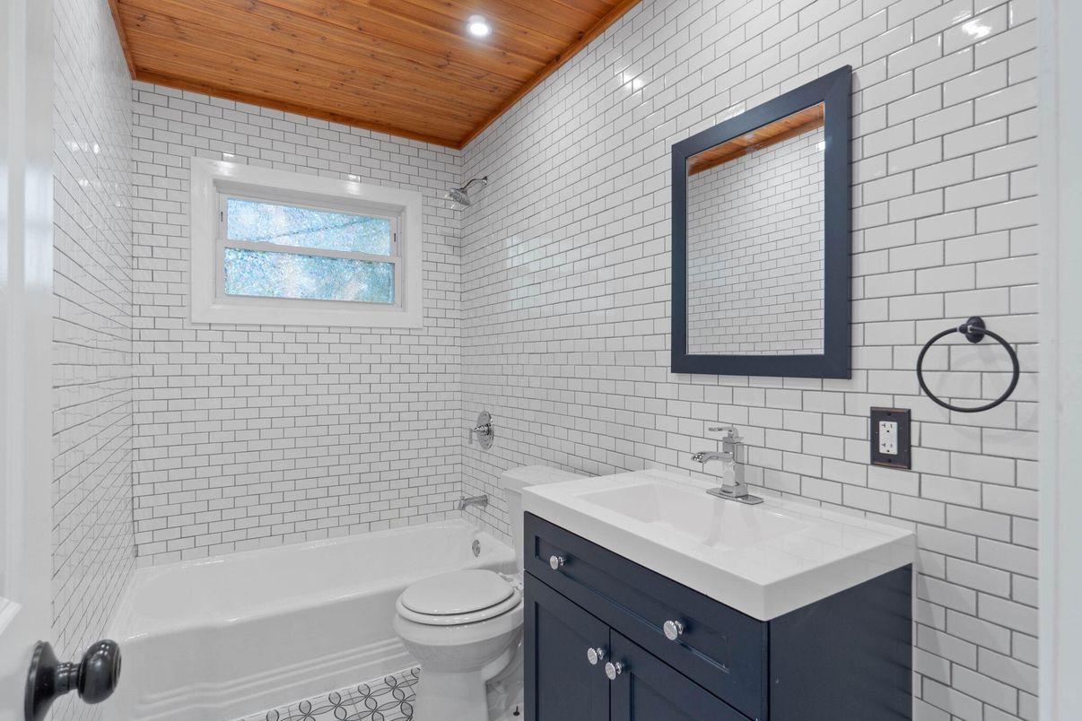 Bathroom, Interior, Recessed Lighting, Wooden Ceilings