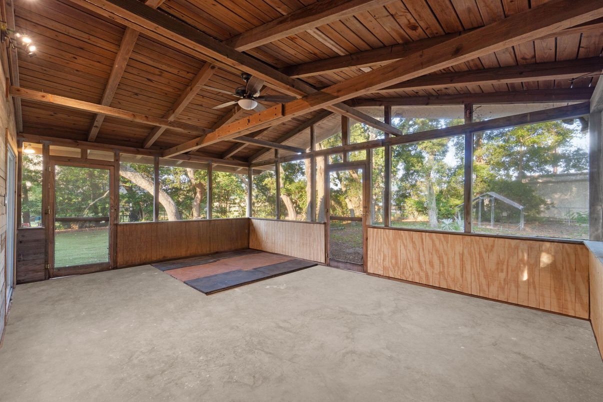 Interior, Sun Room, Wooden Beams, Wooden Ceilings