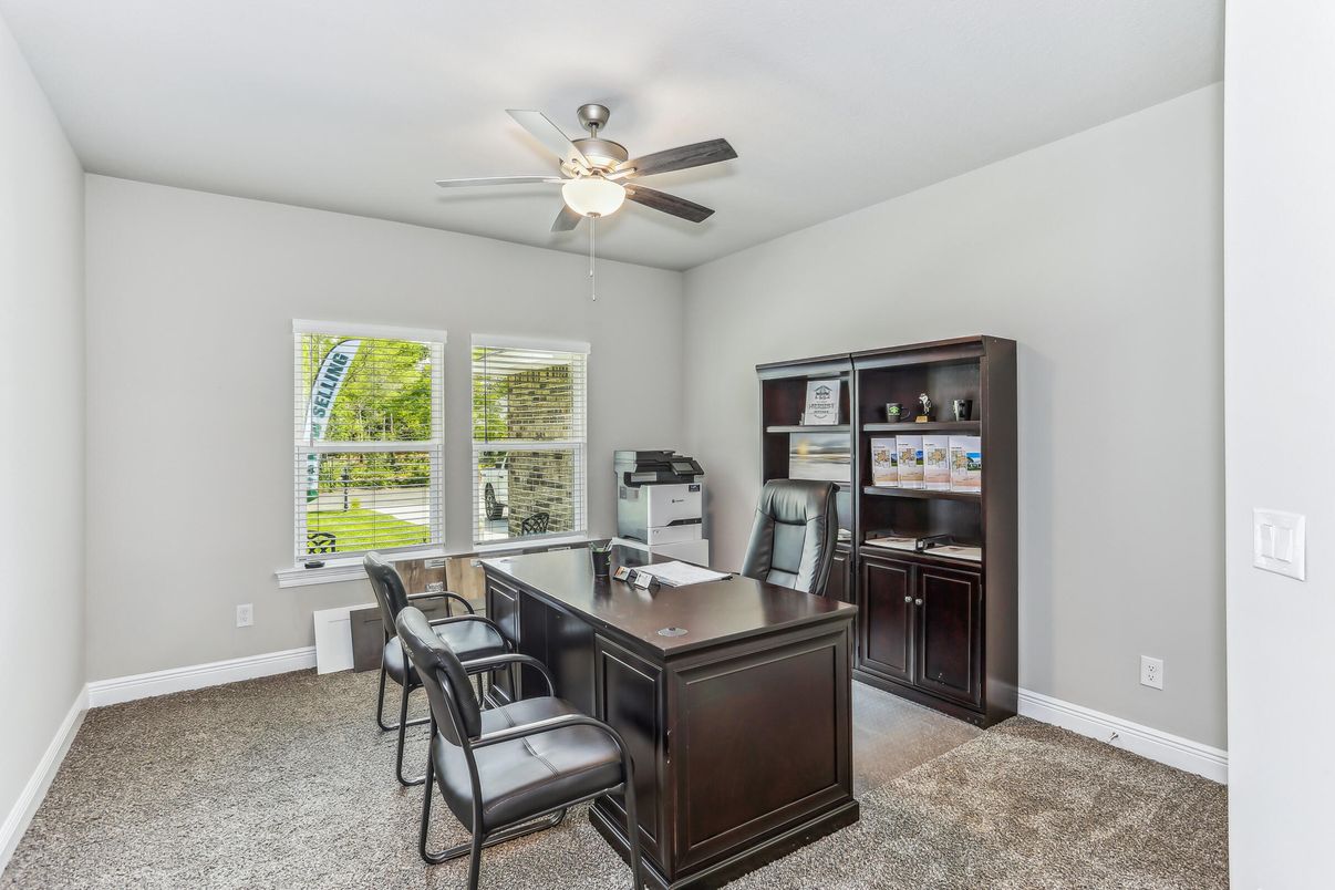 Home Office, Interior