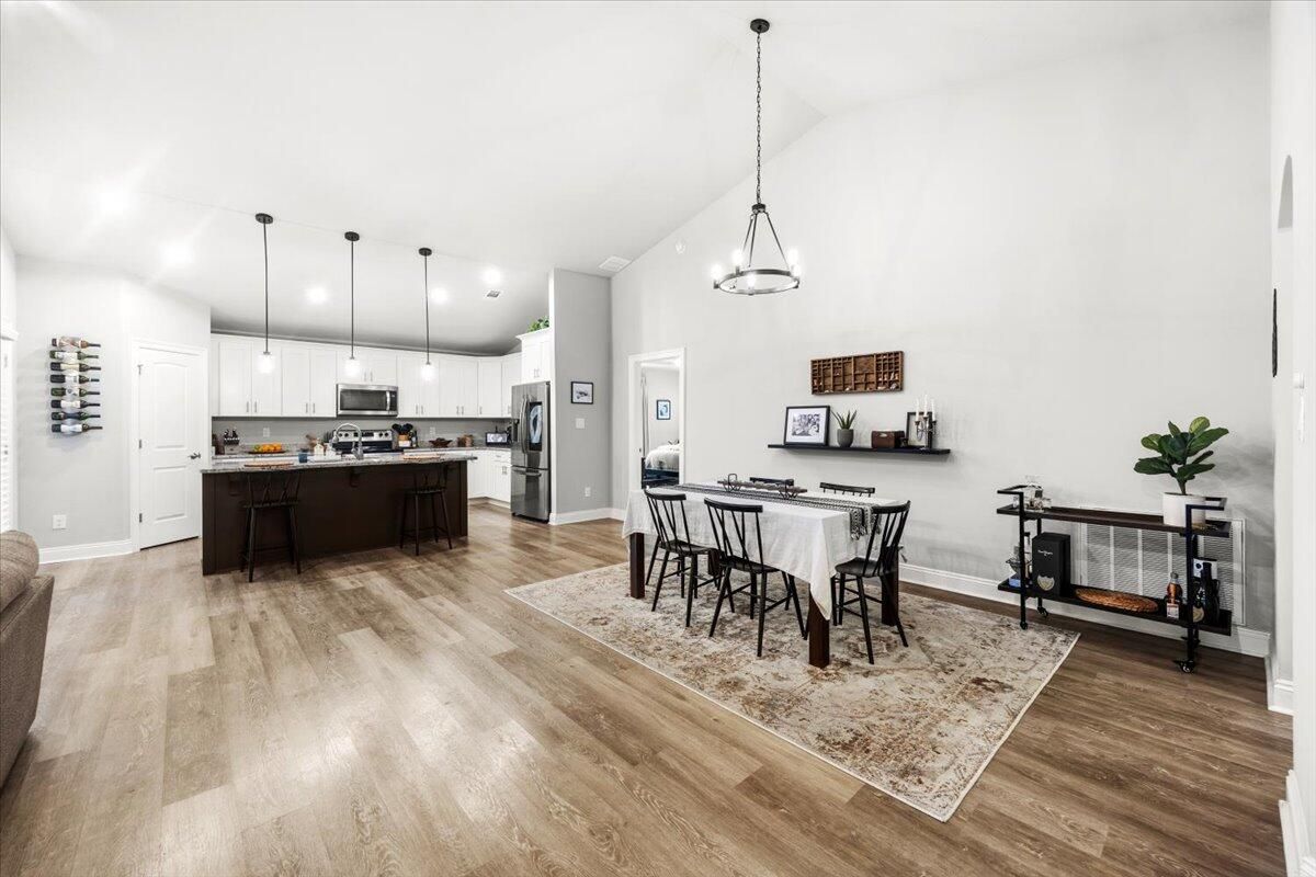 Dining room, Interior, Kitchen, Pendant Lights, Recessed Lighting, Wood Texture Flooring