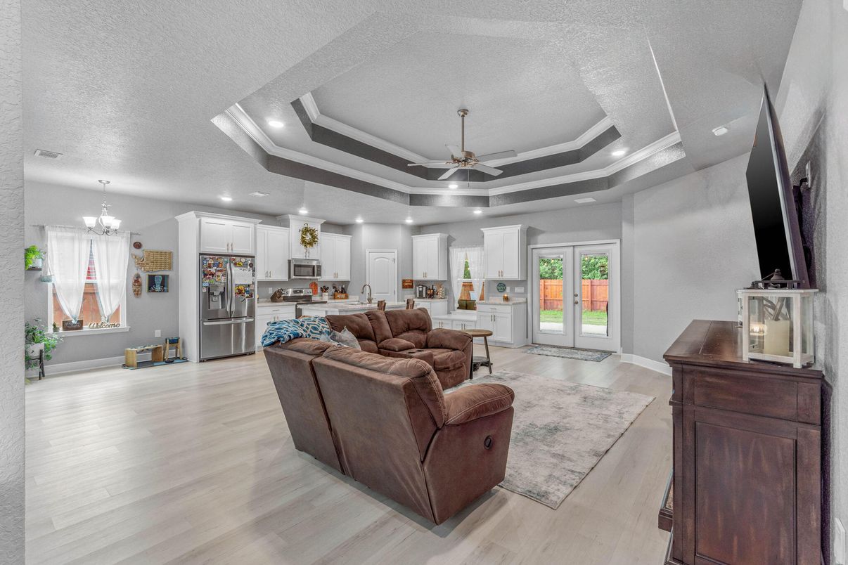 Chandelier, Interior, Kitchen, Living room, Recessed Lighting, Wood Texture Flooring