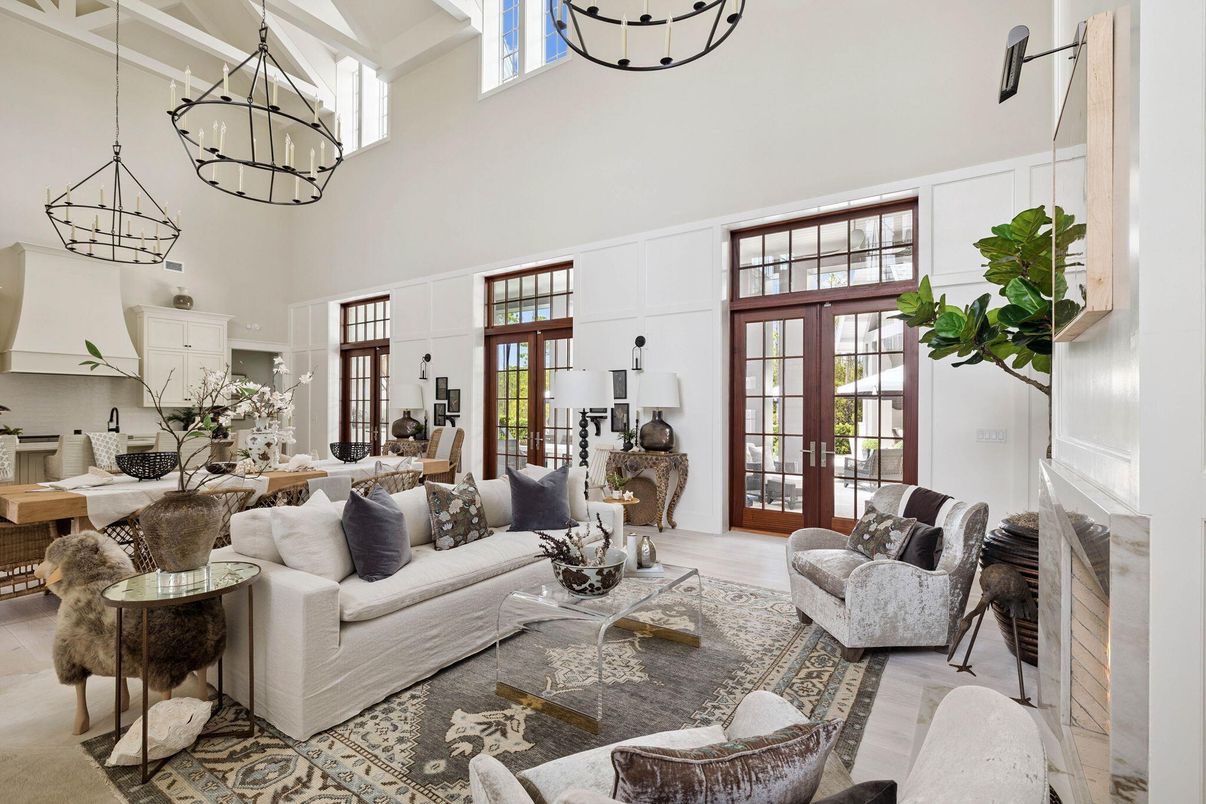 Chandelier, Fireplace, Interior, Living room