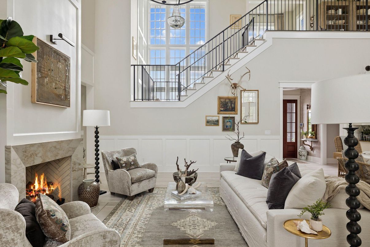 Fireplace, Interior, Living room