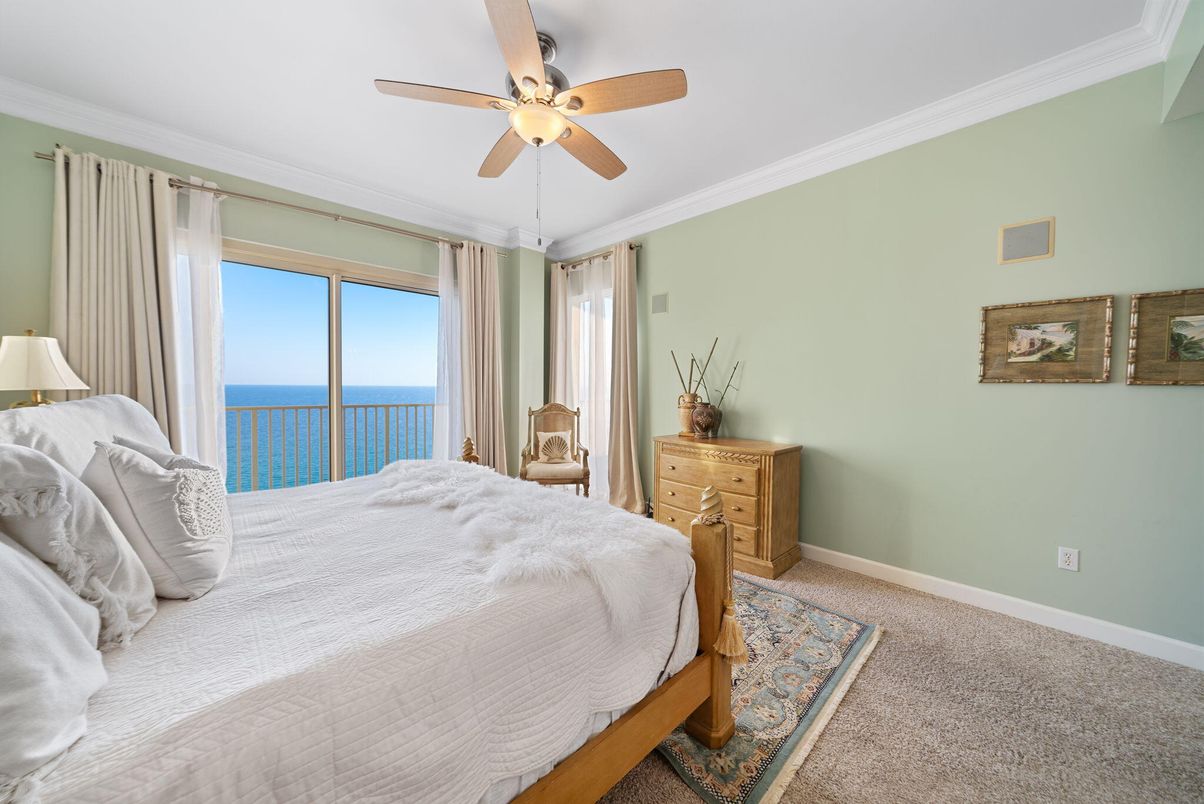 Bedroom, Interior, Water
