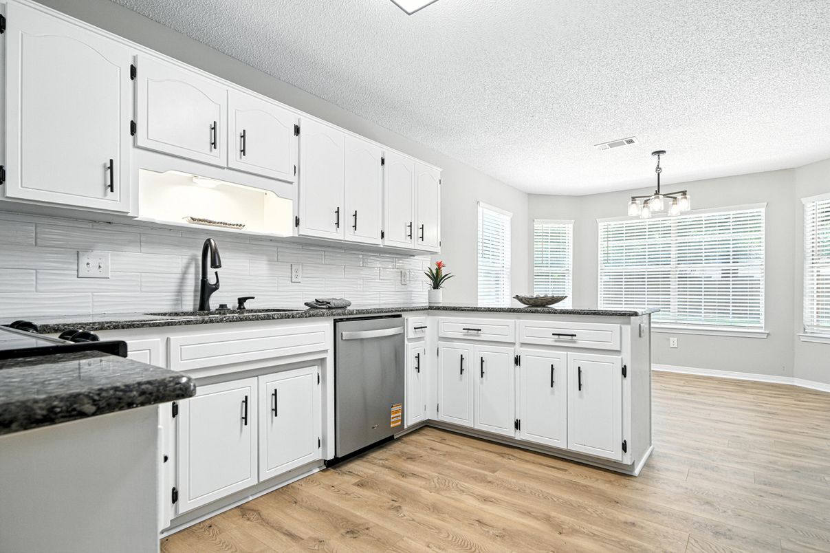 Interior, Kitchen, Pendant Lights, Wood Texture Flooring
