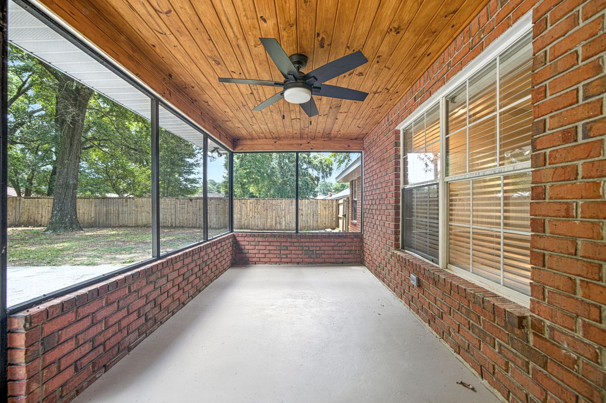 Interior, Stone Walls, Sun Room, Wooden Ceilings