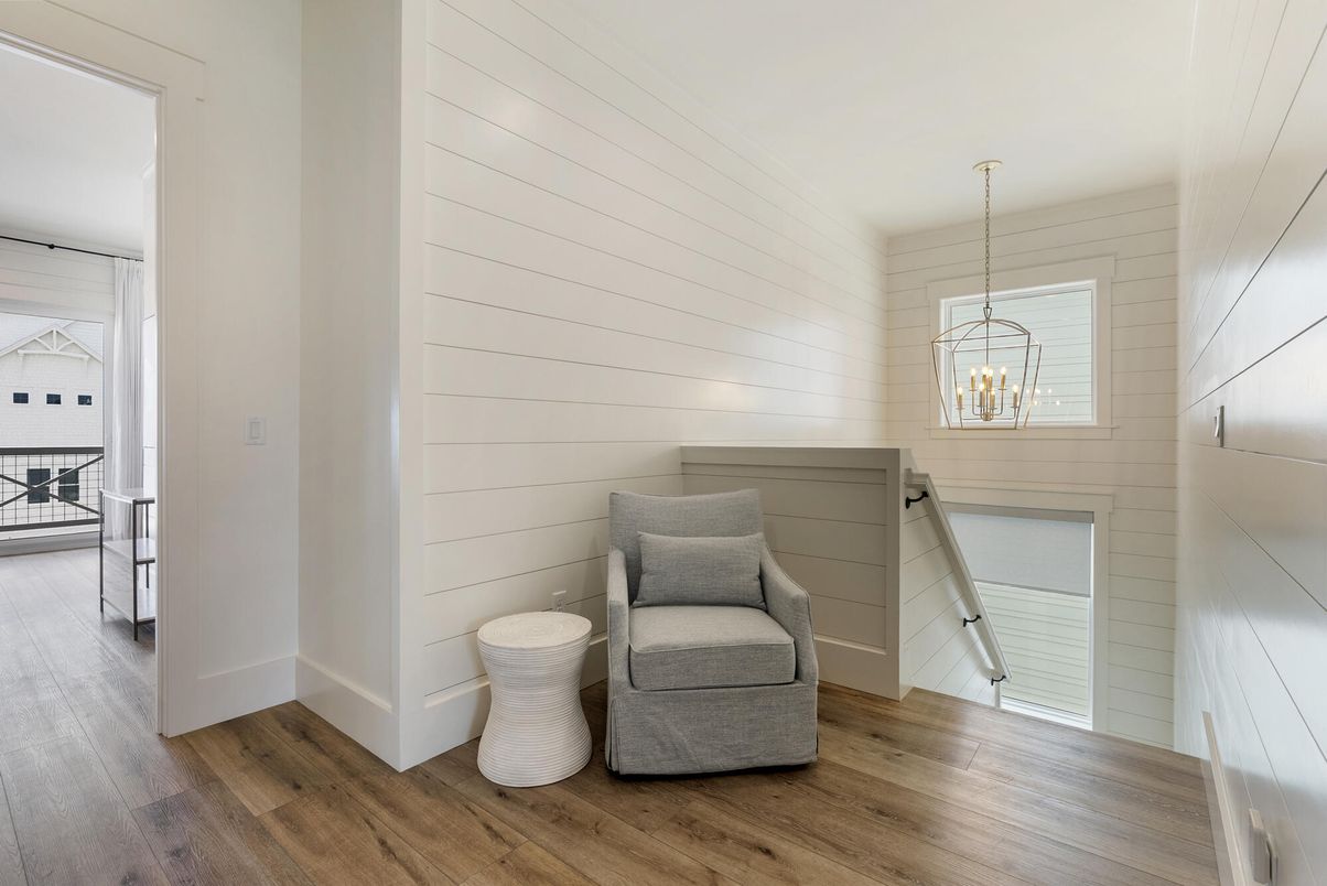 Interior, Pendant Lights, Wood Texture Flooring