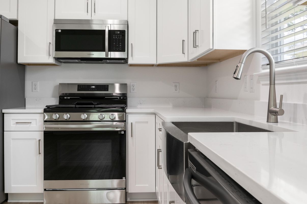 Interior, Kitchen, Stainless Steel Appliances