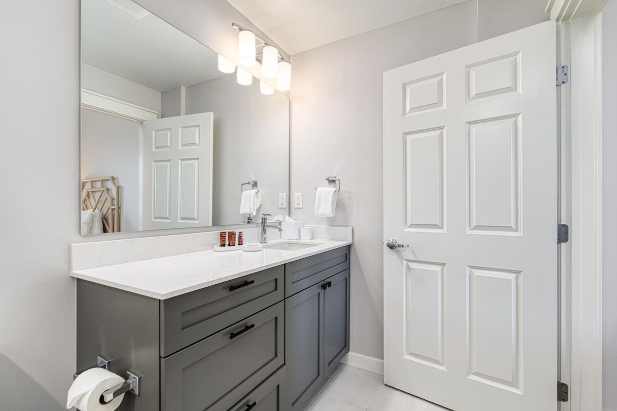 Bathroom, Dual Sink Vanities, Interior