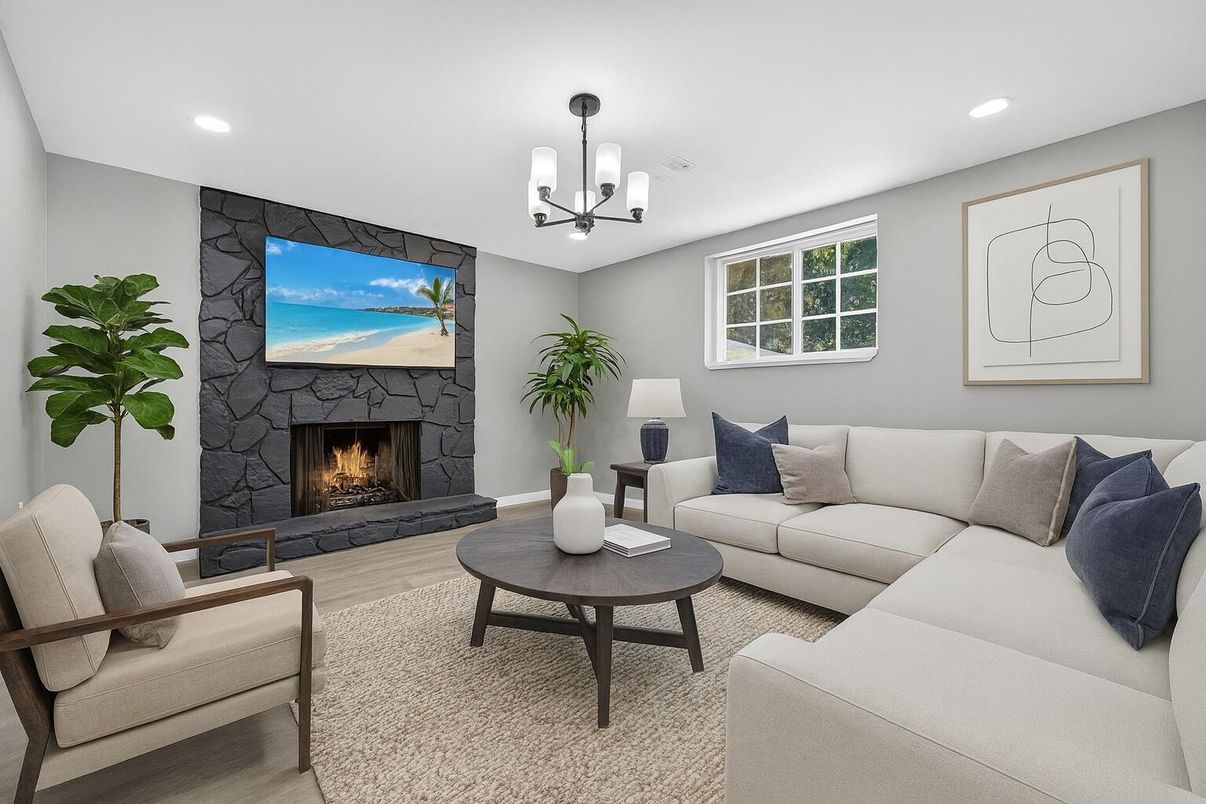 Fireplace, Interior, Living room, Pendant Lights, Recessed Lighting, Wood Texture Flooring
