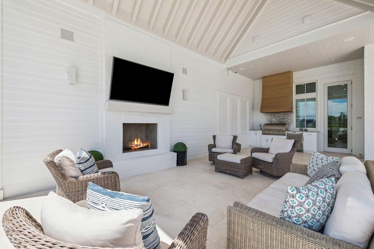 Fireplace, Interior, Living room