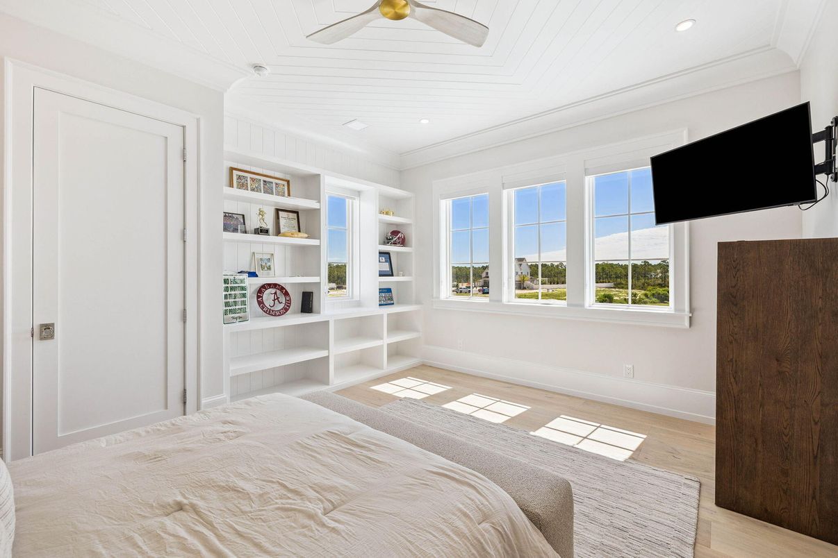 Bedroom, Interior, Recessed Lighting, Wood Texture Flooring