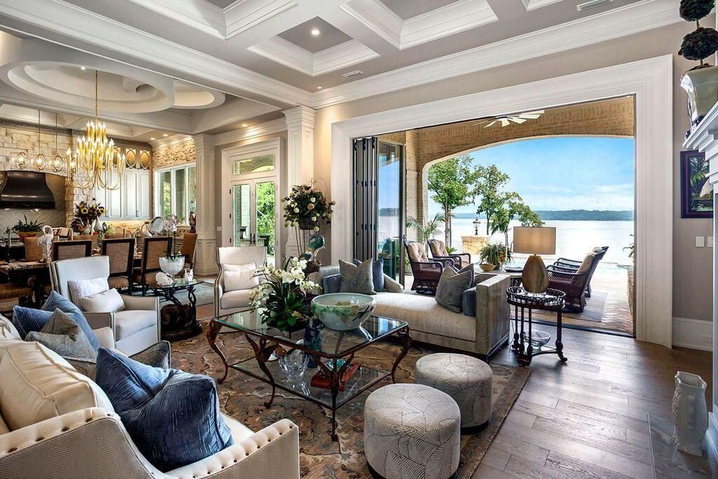 Chandelier, Dining room, Interior, Living room, Recessed Lighting, Water, Wood Texture Flooring