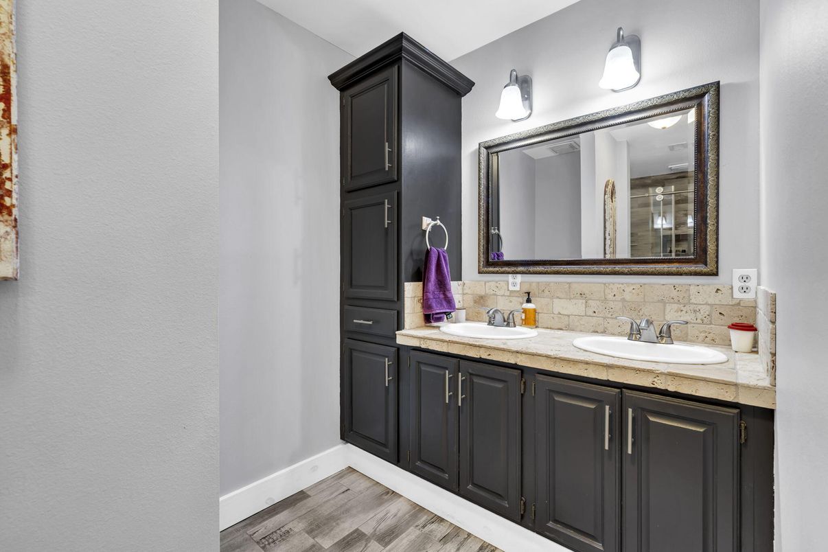 Bathroom, Dual Sink Vanities, Interior, Wood Texture Flooring