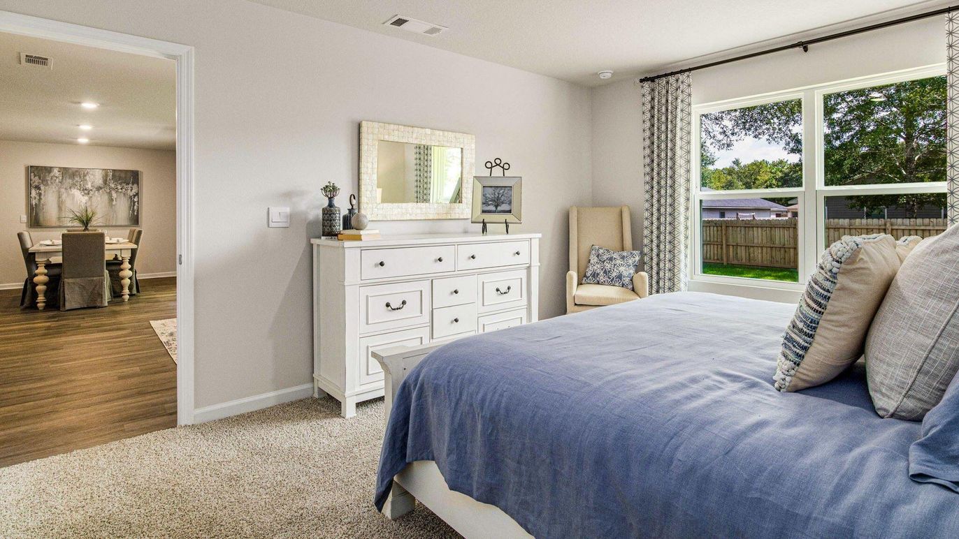 Bedroom, Dining room, Interior, Recessed Lighting, Wood Texture Flooring