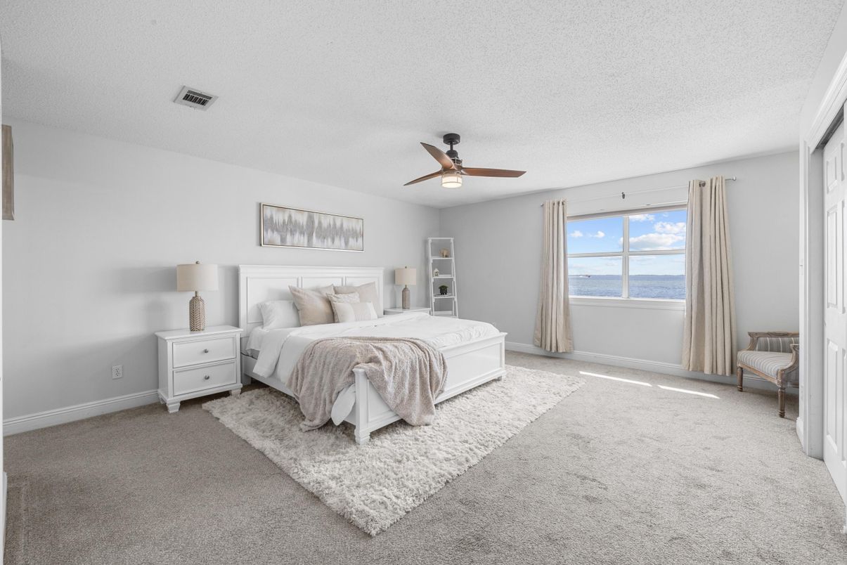 Bedroom, Interior, Water